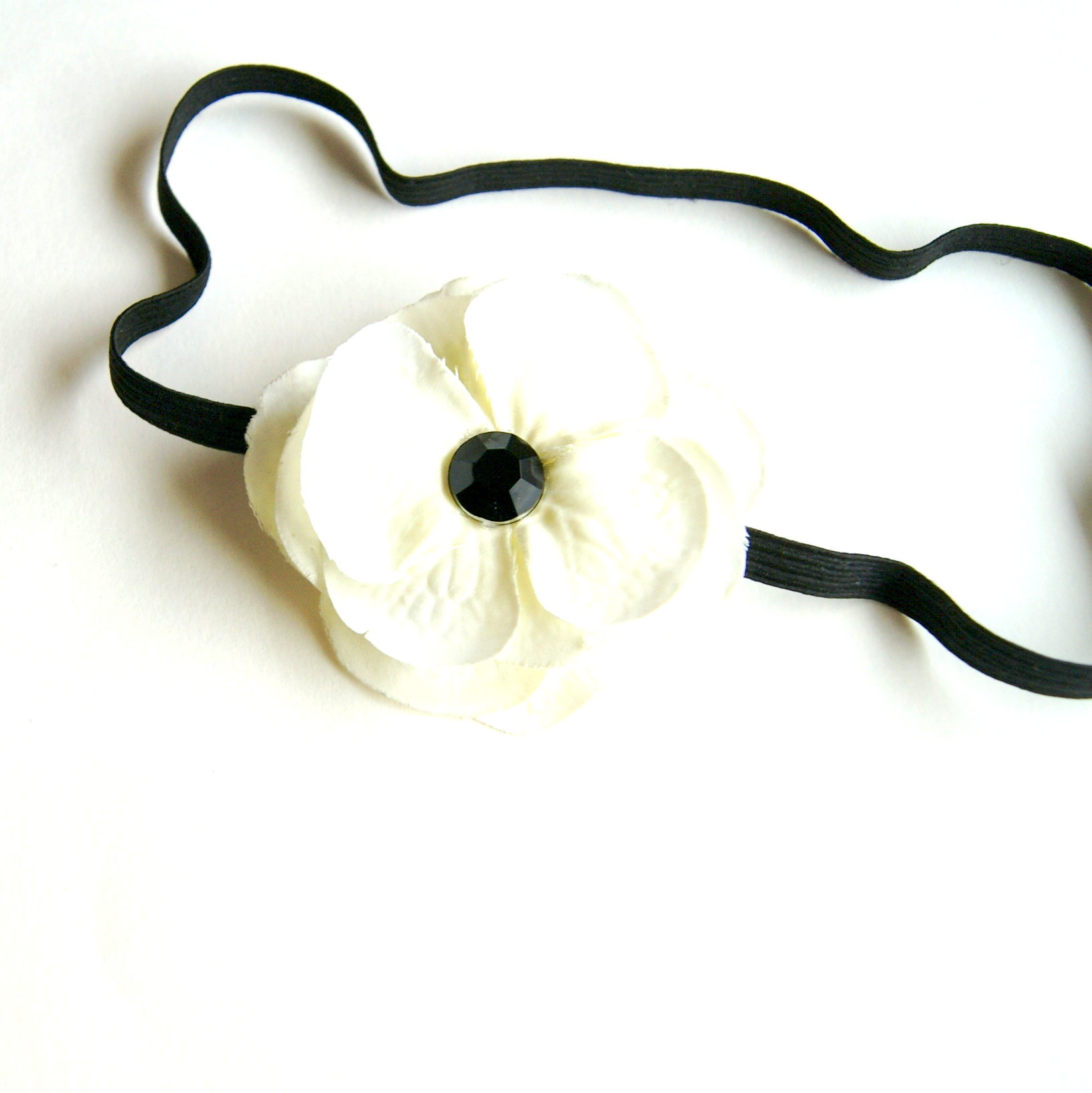 Black And White Flower Headband on Luulla